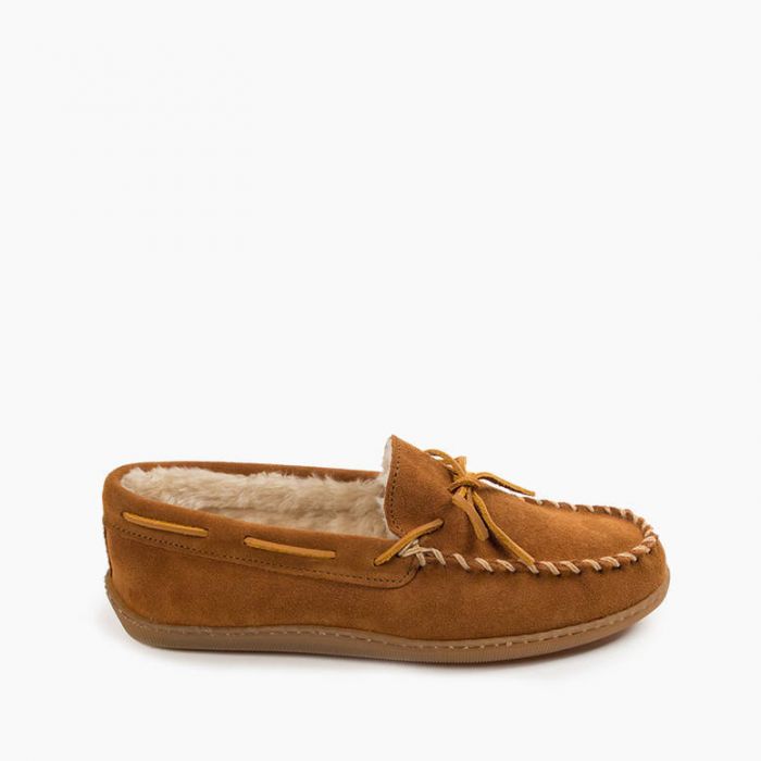 MINNETONKA PILE LINED HARDSOLE MOCCASIN BROWN 3902